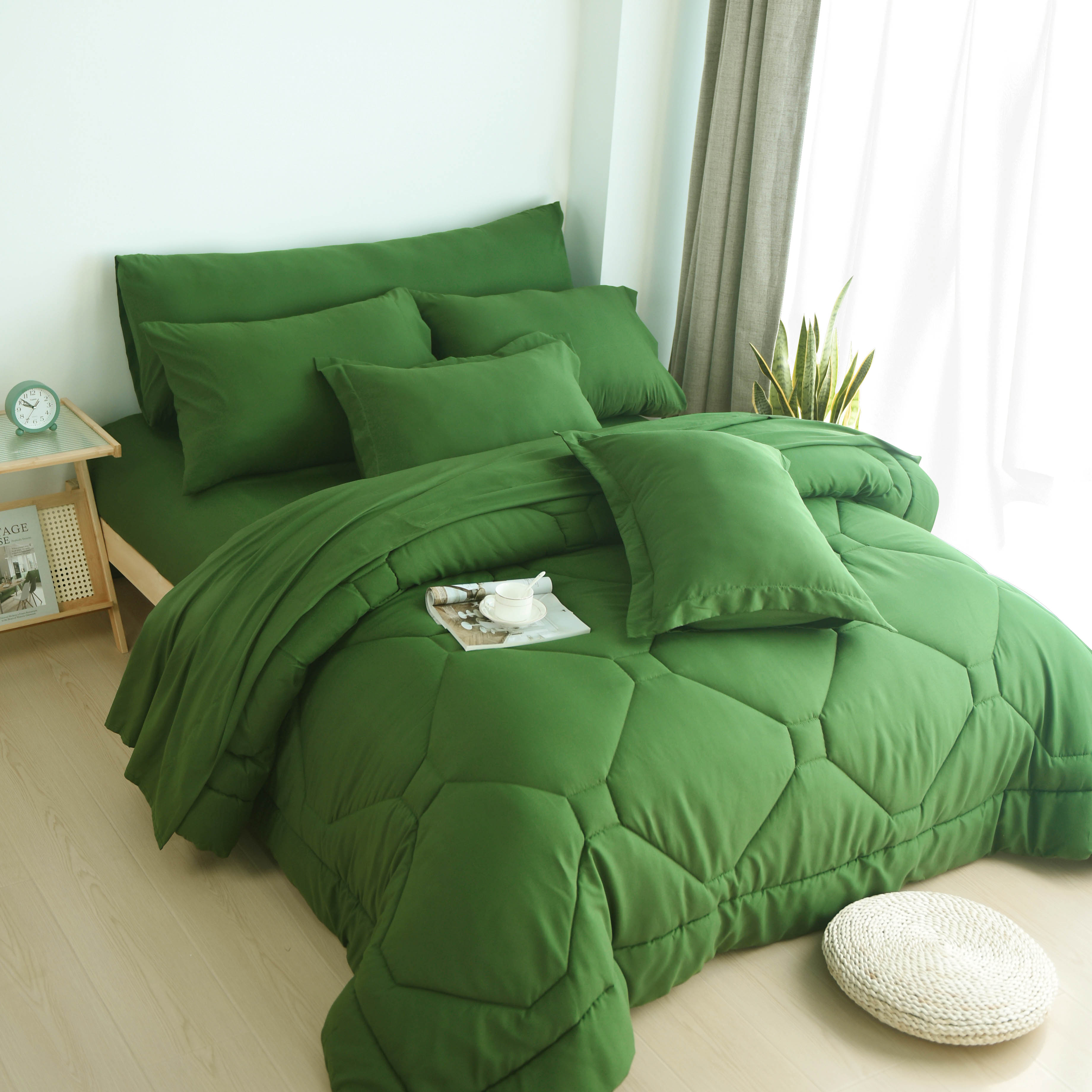 HIG 8 PCS Modern Comforter Set with Sheets All Season Bed in a Bag