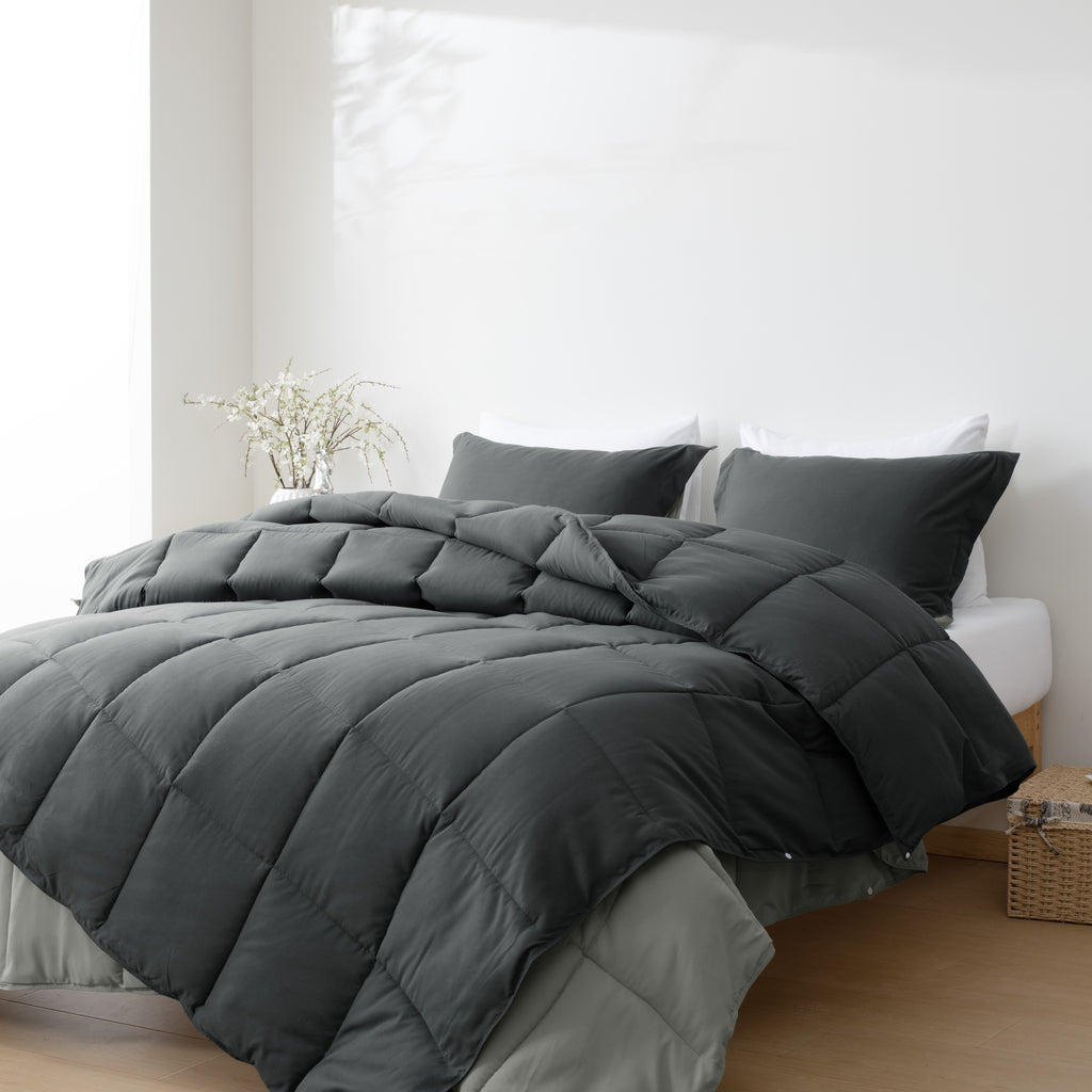 HIG 4Pieces Reversible Connectable Comforter Bedding Set, Dark Gray & Light Gray, Includes 2 Comforters & 2 Pillow Shams, Button Connectors to Combine Blankets,