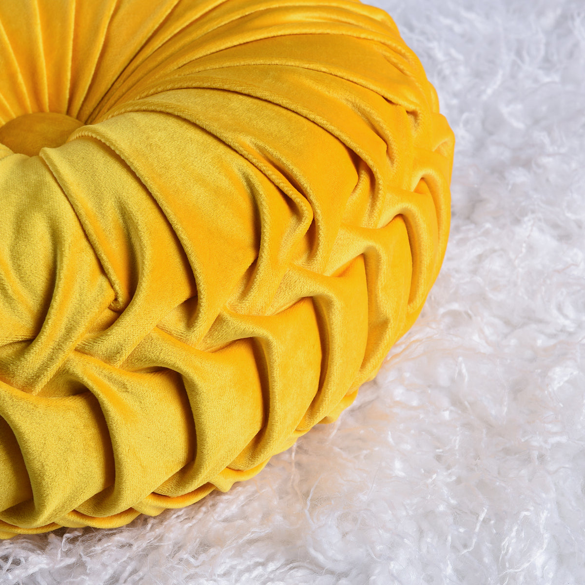 HIG Set of 2 Pumpkin Pleated Round Throw Pillows, Soft Velvet, 14.5" Diameter